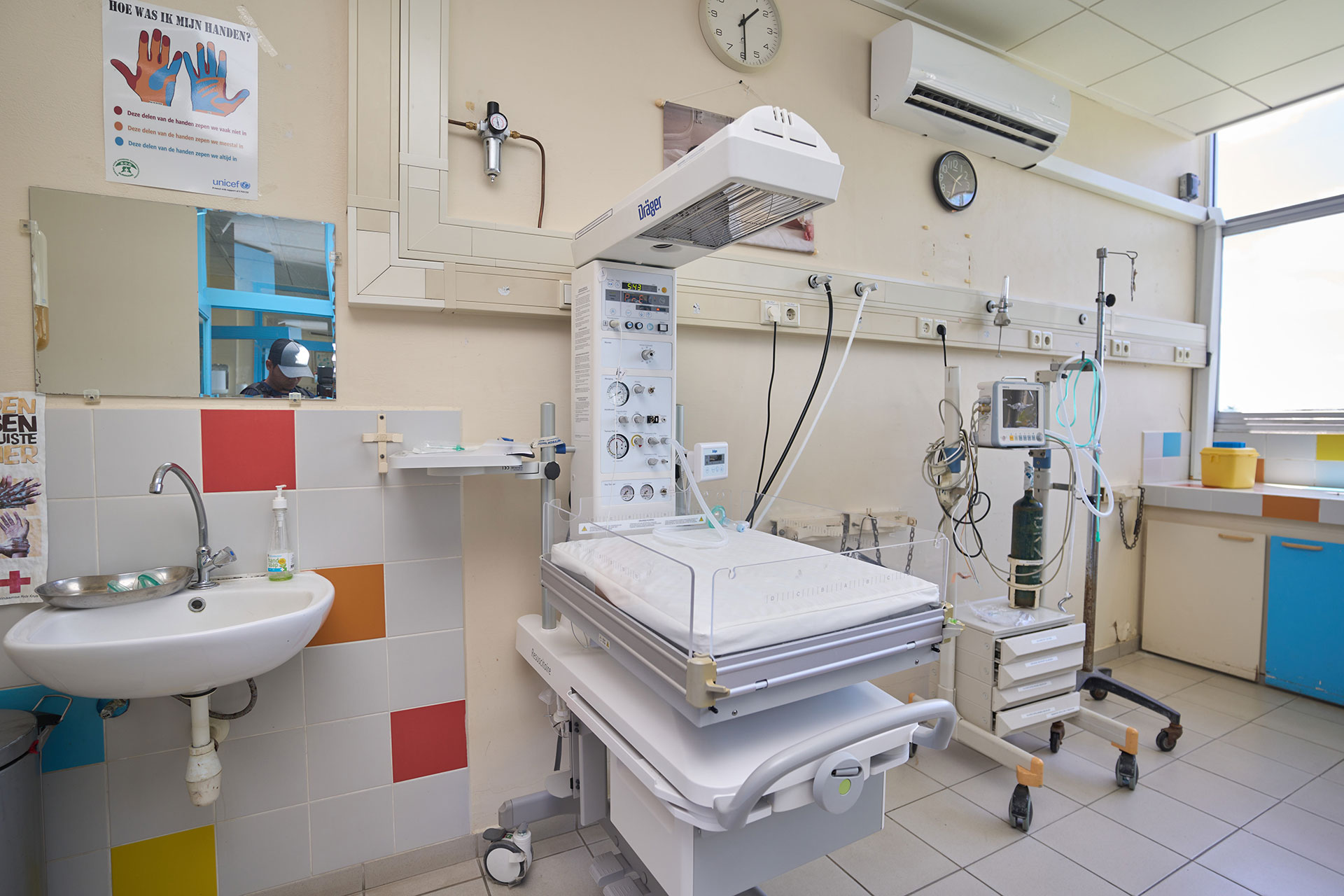 Diakonessenhuis receives crucial equipment for pediatric and cancer care